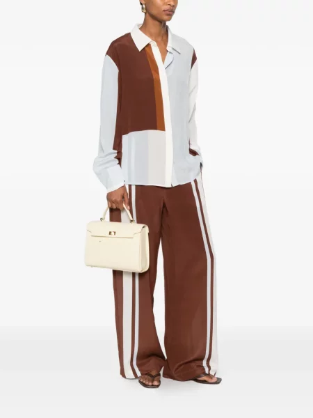 Top Anya Hindmarch