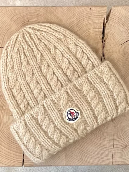 Căciulă Moncler de lână