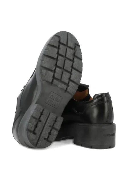 Ниски обувки Miu Miu с връзки с дантела черно