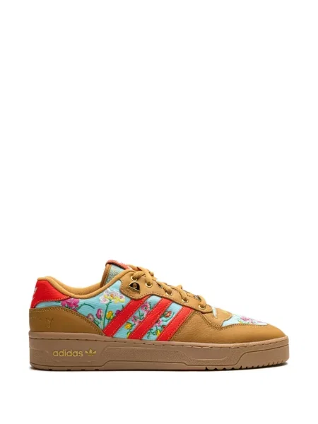 Sneakerși Adidas din piele cu model floral maro