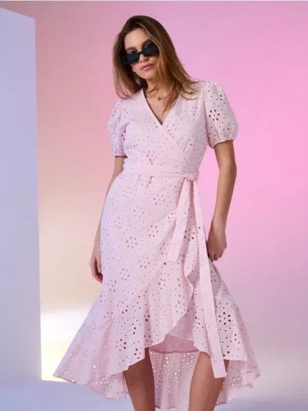 Ажурна міді сукня з воланом і зав’язкою пастельний рожевий