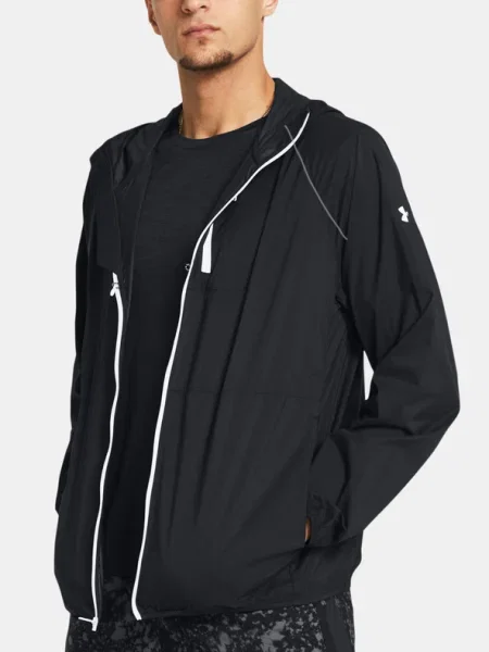 Under Armour Launch Lightweight fekete/fekete/fehér férfi futódzseki Launch Lightweight fekete