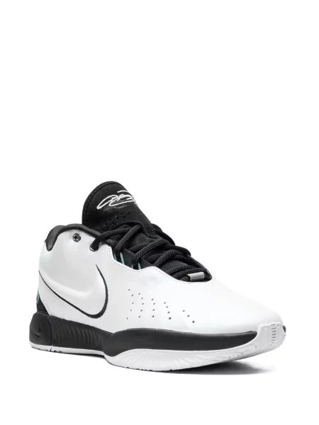 Sportbačiai Nike LeBron balta