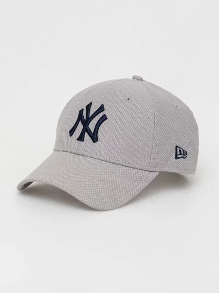 Шапка с козирка New Era с апликация NEW YORK YANKEES сиво