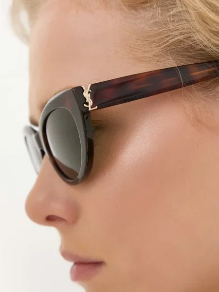 Солнцезащитные очки Saint Laurent