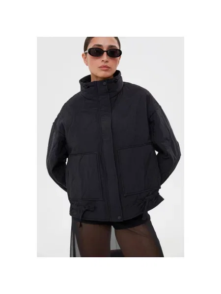 Куртка Estro черная