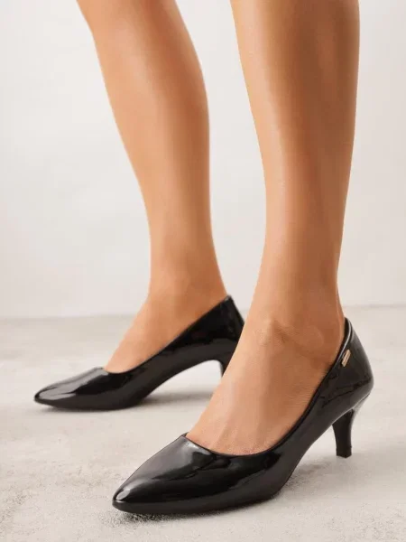 Pantofi cu Leuconele negre