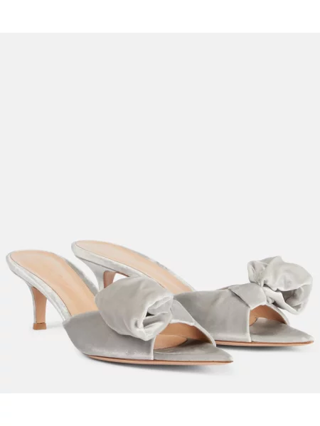 Papuci tip mules Gianvito Rossi cu funde de catifea argintiu