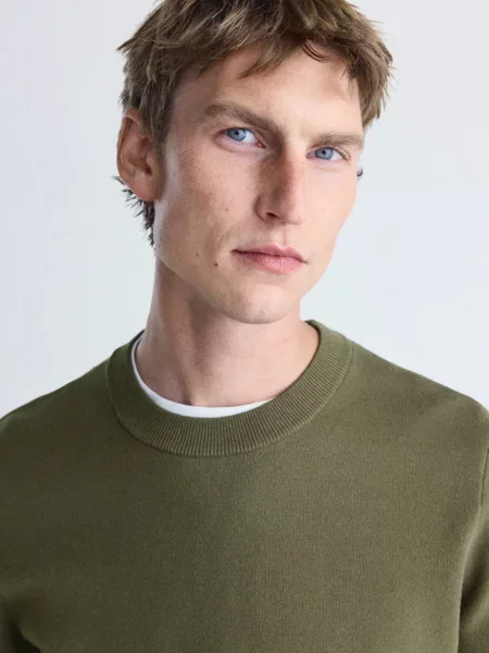 Sweter comfort stretch khaki Mężczyzna S MANGO MAN