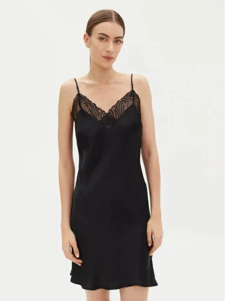 Nočna srajca Chantelle črna