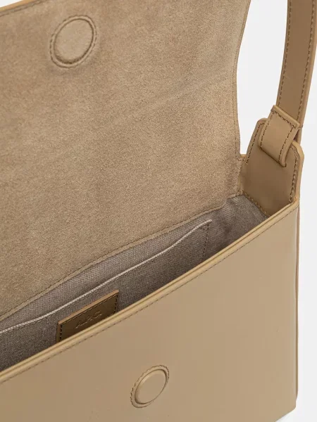 Шкіряна сумочка A.P.C. sac virginie flap