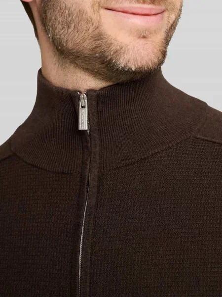 Sweter w kroju regular fit z kołnierzem zapinanym Tom Tailor
