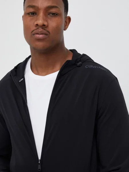 Суитчър Calvin Klein Performance черно