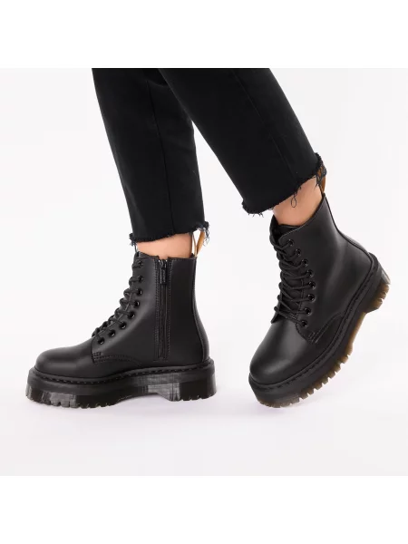 Dr. Martens Šnurovacie čižmy V Jadon Ii Mono' čierna