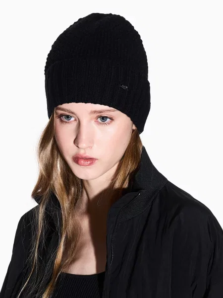 Шапка Armani Exchange чорна