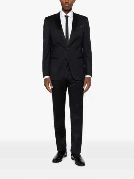 Costum Boss cu rever albastru