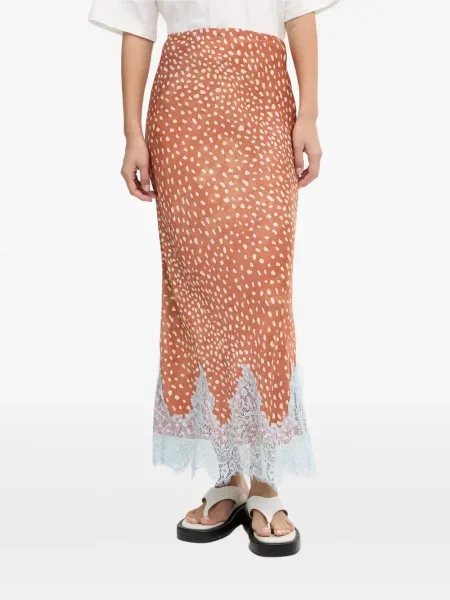 Fusta maxi Never Fully Dressed cu buline din dantelă portocaliu