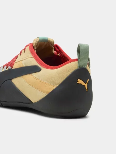 Повседневные кроссовки Puma бежевые