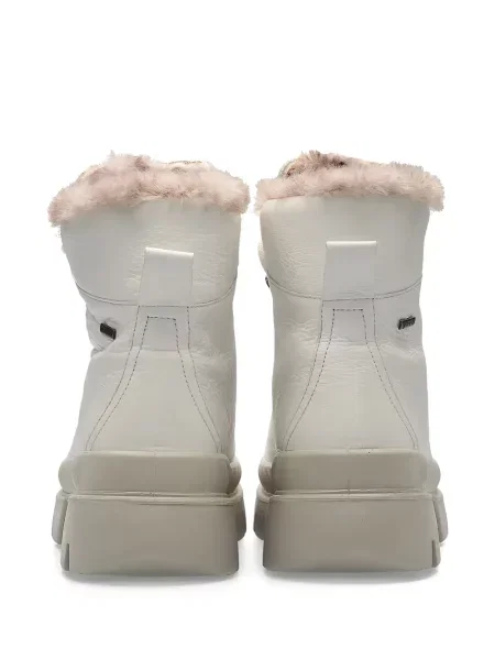 Botine Ara
