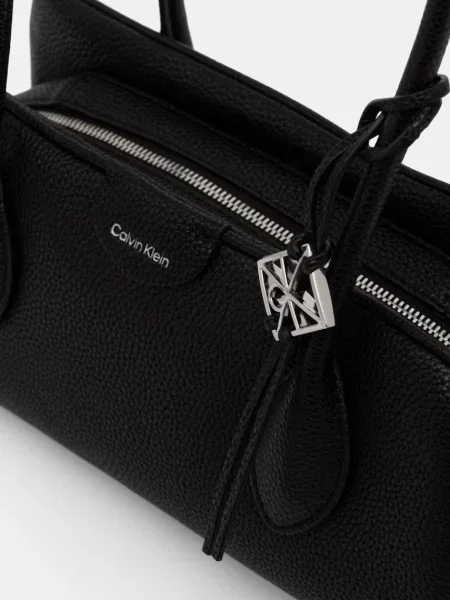 Calvin Klein Táska Quilted Ew Satchel fekete