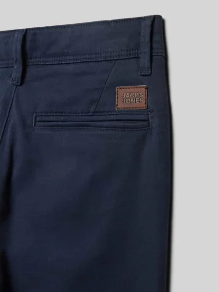 Chinosy o kroju slim fit model ‘Marco’ — ‘Better Cotton Initiative’ Jack & Jones granatowe