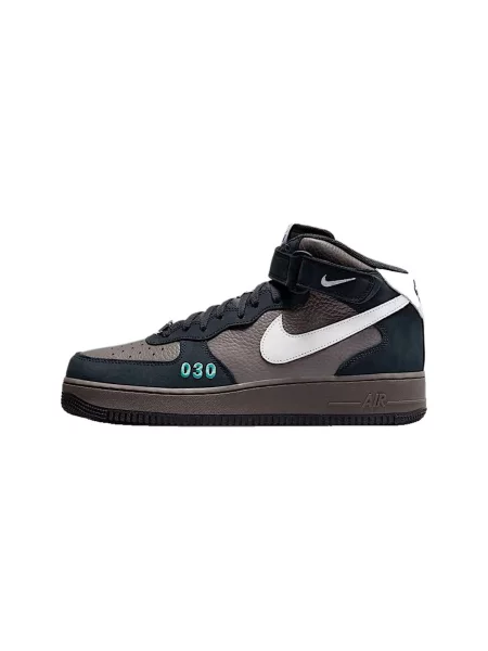 Členkové topánky Nike čierna