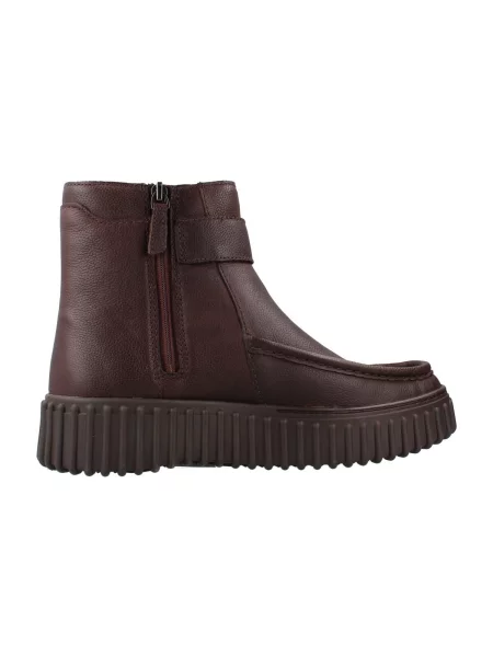 Čižmy Clarks s prackou hnedá