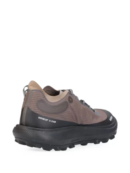 Sneakerși Satisfy cu imagine maro