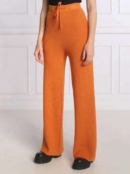 Silvian Heach Pantaloni de tricot | Straight fit cu adaos de lână portocaliu