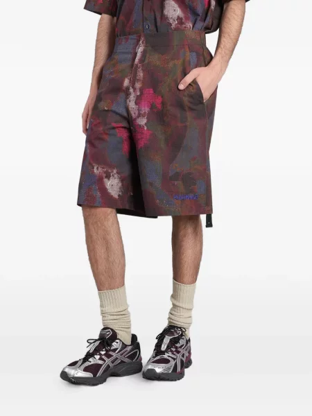 Pantaloni scurți Peacemaker Oamc cu broderie roșu