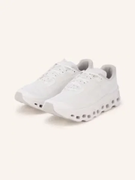 On Sneakersy Cloudmonster Void bílá