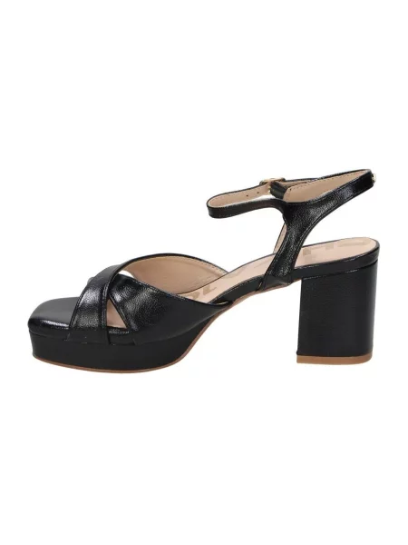 Sandale Chika 10 crna
