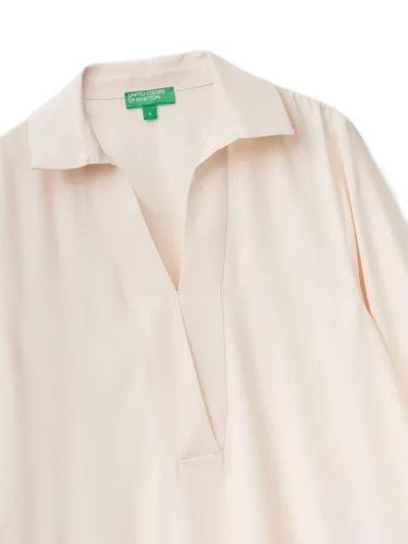 Gulerat bluză Benetton cu decolteu în V