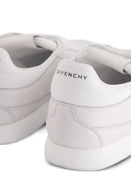Sneakerși Givenchy din piele alb