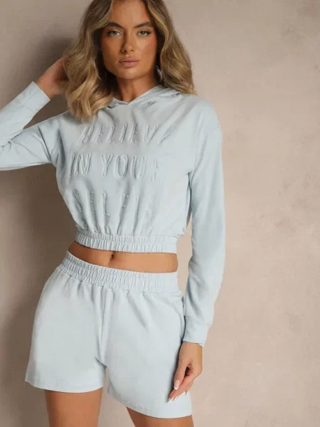 Jasnoniebieski Komplet z Bawełny w Sportowym Stylu Bluza z Kapturem i Szorty Izurea niebieskie