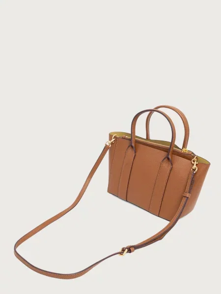 Кожаная сумка шоппер Marc Jacobs в деловом стиле