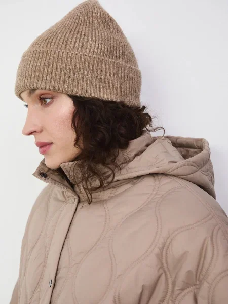 Шапка с вълна Medicine бежово