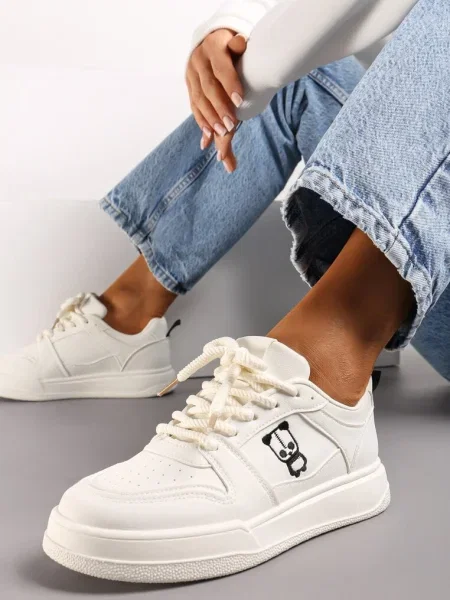 Sneakers cu perforații fine și imprimeu mic Fredomia bej