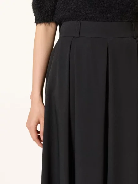 Robe Légère Plisovaná Sukně černá