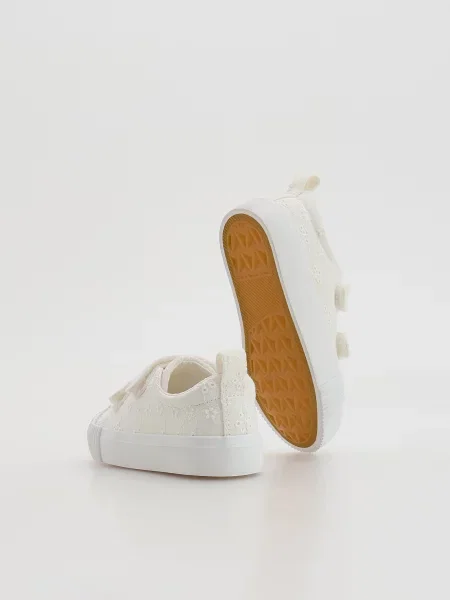 Кеды Reserved белые