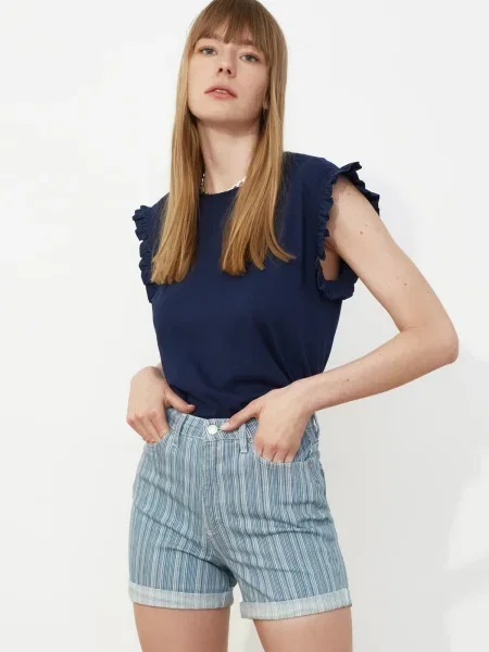 Pantaloni scurți din denim Trendyol cu dungi albastru
