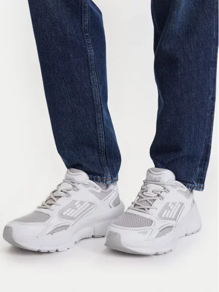 Sneakersy Emporio Armani bílé