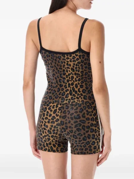 Pantaloni scurți Adidas zdrențuiți cu dungi din satin maro