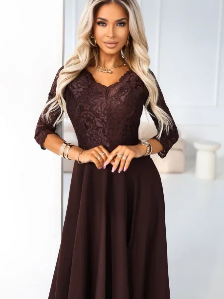 Długa sukienka maxi Numoco koronkowa elegancka brązowa