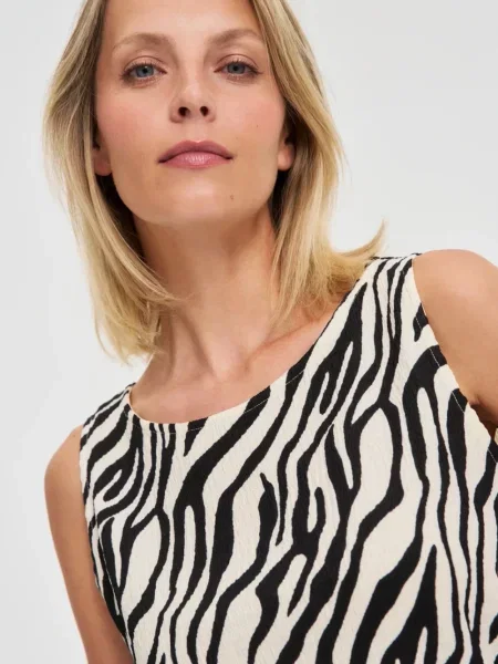 Tricou Marisse cu imagine cu imprimeu animal print alb
