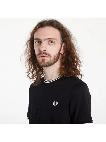 Fred Perry T-shirt Mężczyźni jednolity M czarny