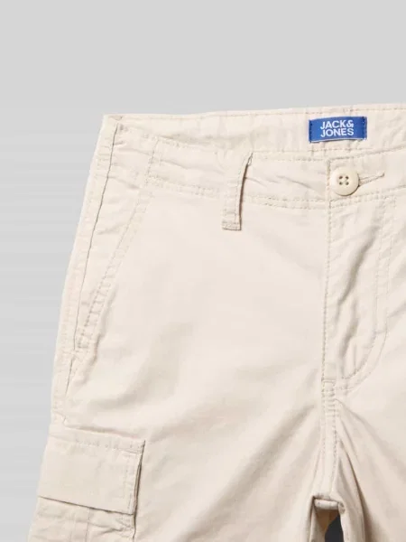 Szorty cargo o kroju regular fit z naszywką z logo model ‘BOWIE’ Jack & Jones