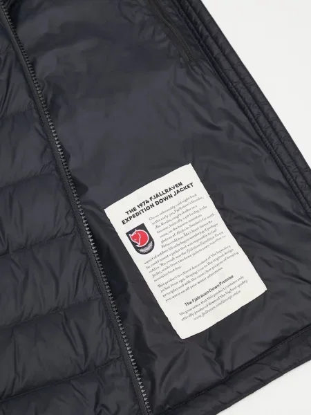 Пухова куртка Fjallraven Expedition демісезонна чорний