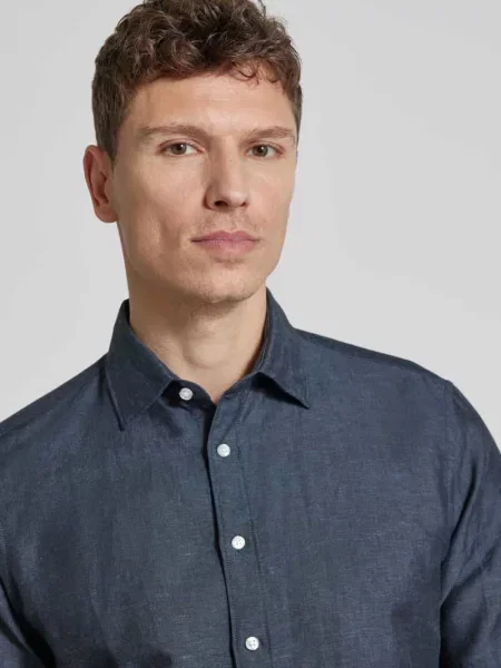 Koszula casualowa o kroju slim fit z mieszanki lnu Jake*s niebieska