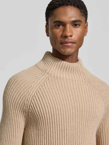 Sweter z dzianiny o kroju regular fit z elastycznymi zakończeniami Drykorn beżowy